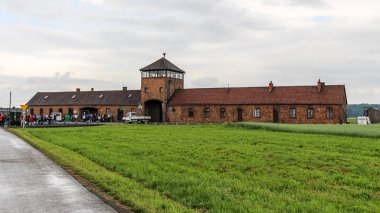 Auschwitz, Polonya - 30 Temmuz 2018: Auschwitz II-Birkenau Auschwitz Birkenau toplama kampı, Polonya