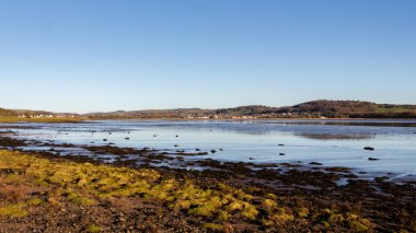 Dee nehri bir kış sabahı Kirkcudbright, Dumfries ve Galloway, İskoçya 'da