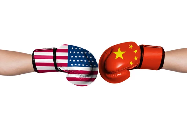 Obrazovka Vlajkou Usa Číny Boxerských Rukavicích Pro Symboly Bariérové Celní — Stock fotografie