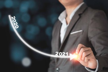 COVID-19 'dan ekonomik kriz, iş adamı 2020' den 2021 'e düşüş çizgisi çekiyor.