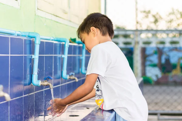 Cuidado Salud Concepto Niño Niño Asiático Lavándose Las Manos Antes —  Fotos de Stock