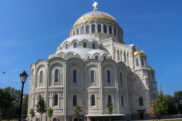 Flådens katedral i Kronstadt. - Stock-foto