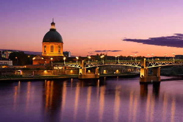 Purple sunset at Toulouse city