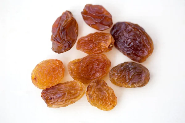 Seedless Raisins White Wooden Background — Stock Photo, Image