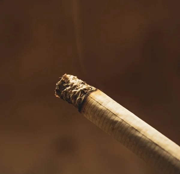 Closeup Cigarette Butt Poor Man Hand — Fotografia de Stock