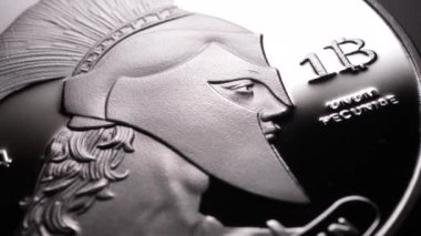 Titan sikkesinin makro atışı Kripto para birimi