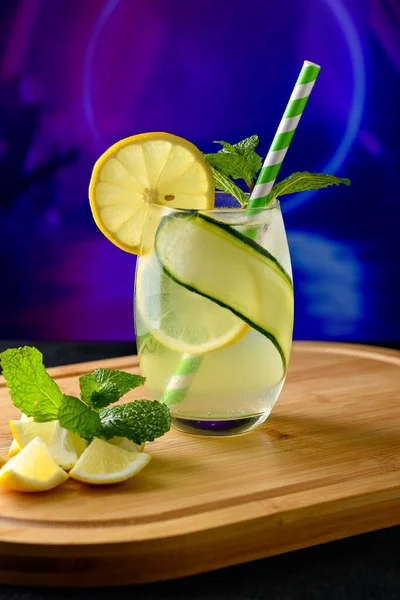 Vaso Con Una Bebida Limón Siciliana Justificado Imagen Medio Ambiente — Foto de Stock