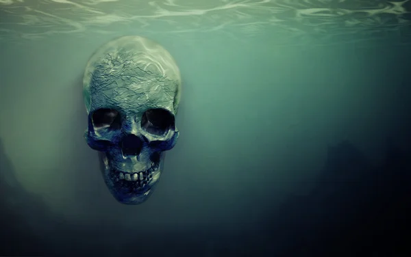 Skull suspended underwater — Stock Photo, Image