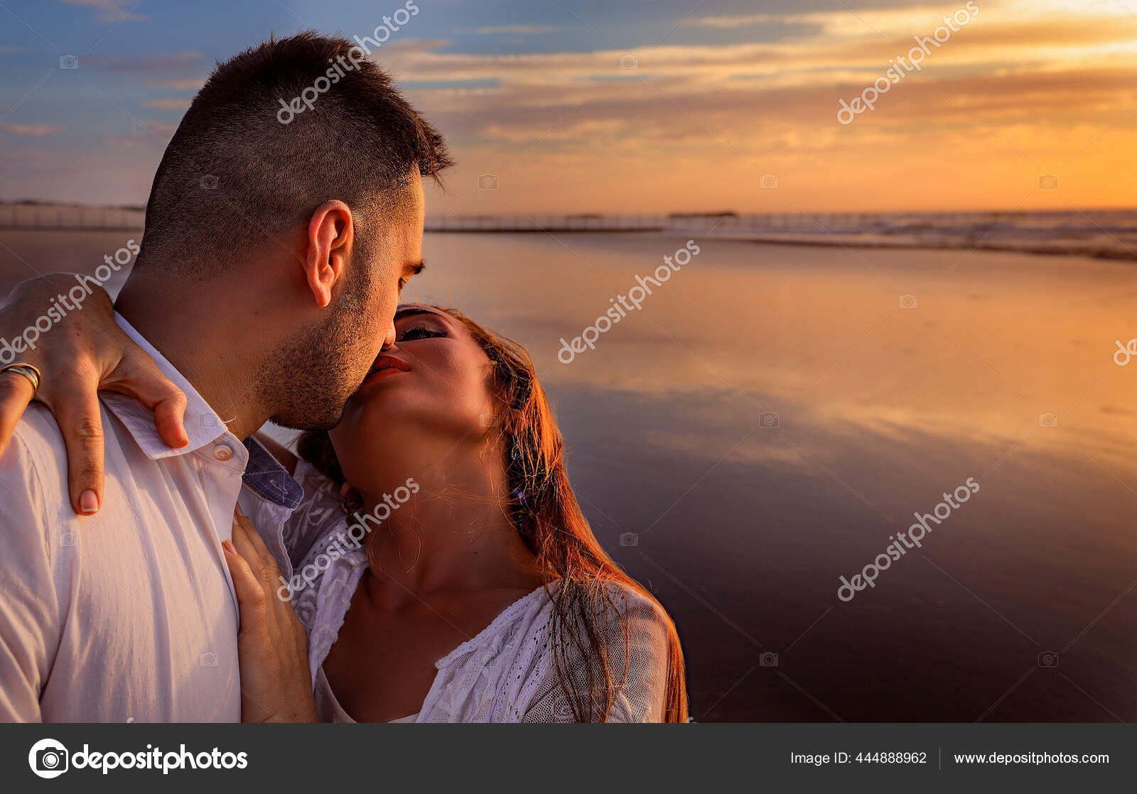 Sweet kiss Stock Photos, Royalty Free Sweet kiss Images ...