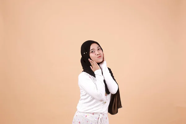 Portrait Happy Young Muslim Asian Girl Laughing Hard Big Open — Stock Photo, Image