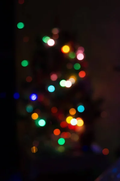 Абстрактный Цветной Боке Фоне Размытые Гирлянды Огни Черном Фоне Рождество — стоковое фото