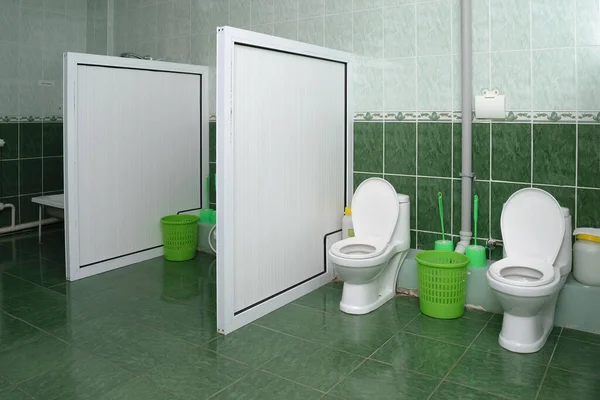 Salle Bains Toilettes Dans Maternelle Les Murs Sont Faits Tuiles — Photo