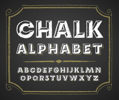 Kara tahta üzerinde elle çizilmiş alfabesi