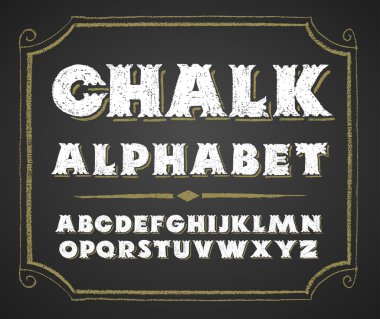 Kara tahta üzerinde elle çizilmiş alfabesi