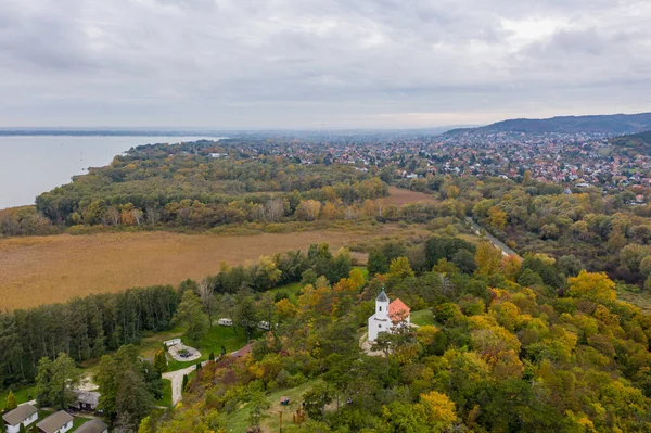 Drone Foto Van Vonyarcvashegy Aan Het Balatonmeer Hongarije — Stockfoto