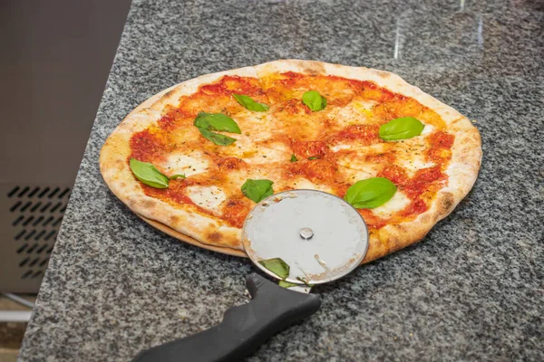 Pizza Margherita Ristorante Locale Pizza Gyros — Foto Stock