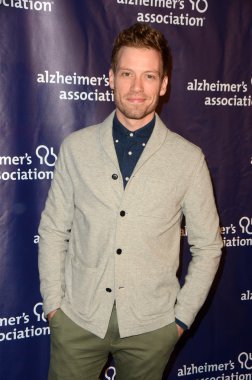 Barrett Foa - aktör