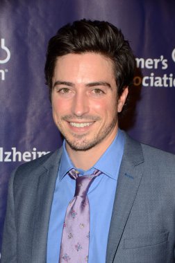 Ben feldman - aktör