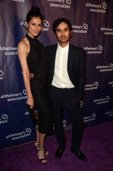 Kunal Nayyar, Neha Kapur — Stock Photo, Image