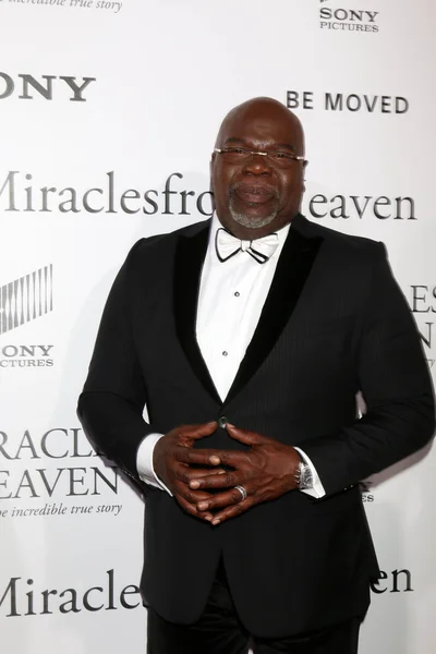 T. D. Jakes at the "Miracles From Heaven" — Stock Photo, Image