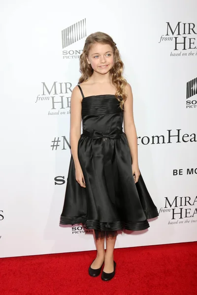 Kylie Rogers aux "Miracles From Heaven" " — Photo