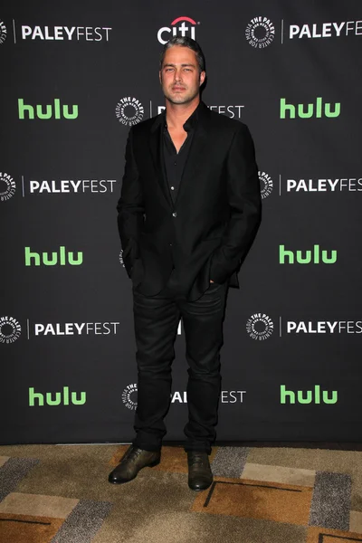 Taylor Kinney - actor — Foto de Stock