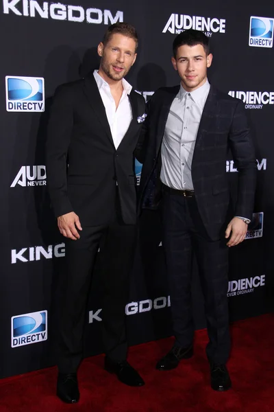 Matt Lauria, Nick Jonas — Foto Stock