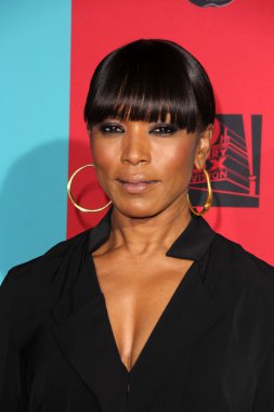 Angela bassett
