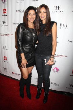 Christine Devine, Kimmarie Johnson