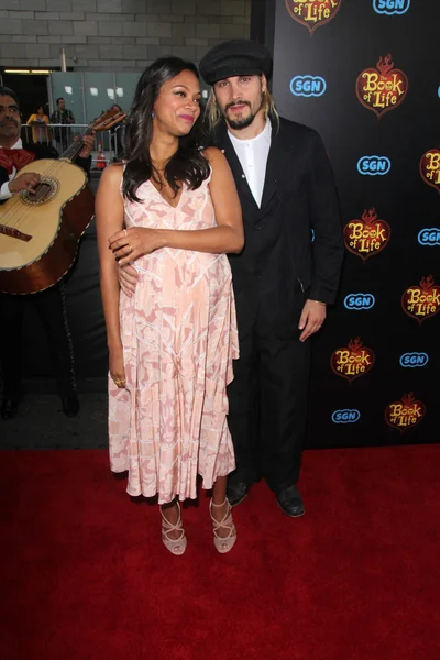 Zoe Saldana, Marco Perego — Zdjęcie stockowe