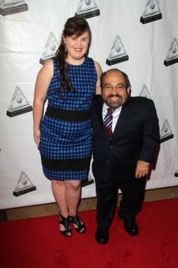 Jamie Brewer ve Danny Woodburn