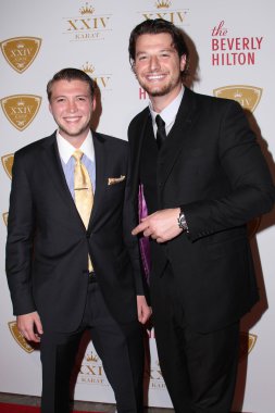 Kegan Klein, Nicholas Cowherd