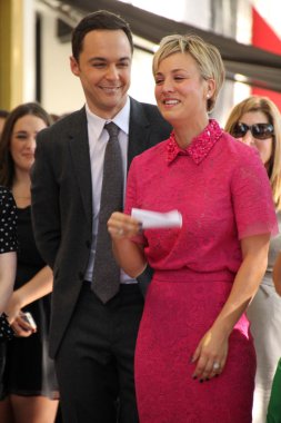 Kaley Cuoco, Jim Parsons