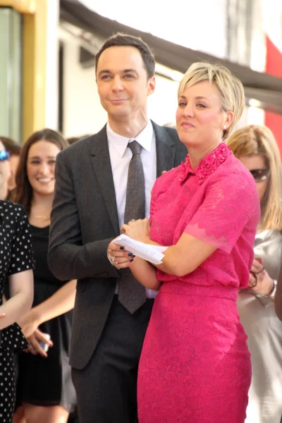 Kaley Cuoco, Jim Parsons — Foto de Stock