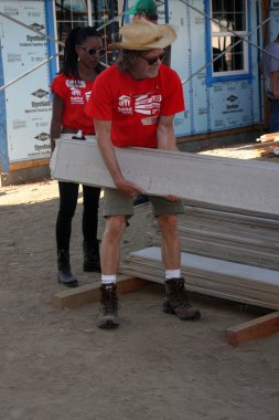 Shanola Hampton, William H. Macy