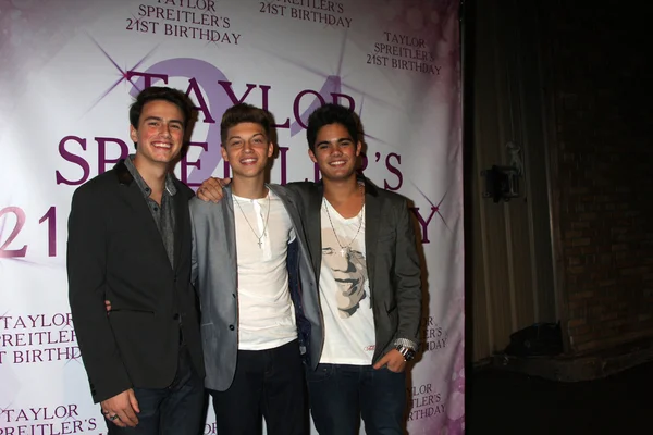 Emery Kelly, Ricky Garcia, Jon Klaasen — Stock Photo, Image