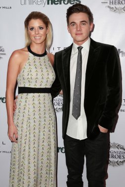 Jesse Mccartney, Katie Peterson