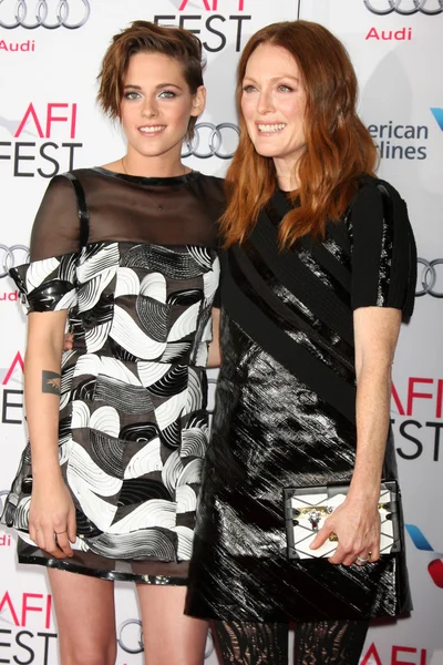 Julianne Moore, Kristen Stewart — Foto Stock