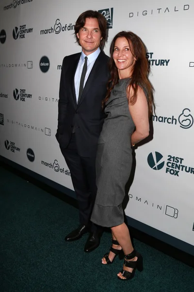 Jason Bateman, Amanda Anka — Zdjęcie stockowe