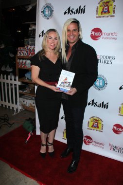 Shanna Olson, Daniel Dicriscio