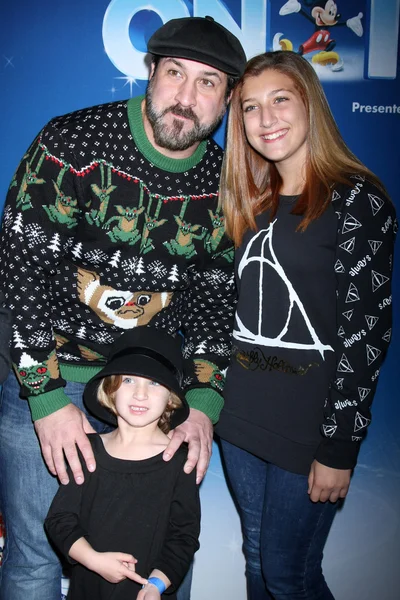 Joey Fatone e la famiglia — Foto Stock
