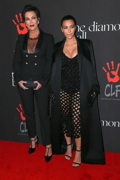 Kris Jenner, Kim Kardashian — Stockfoto