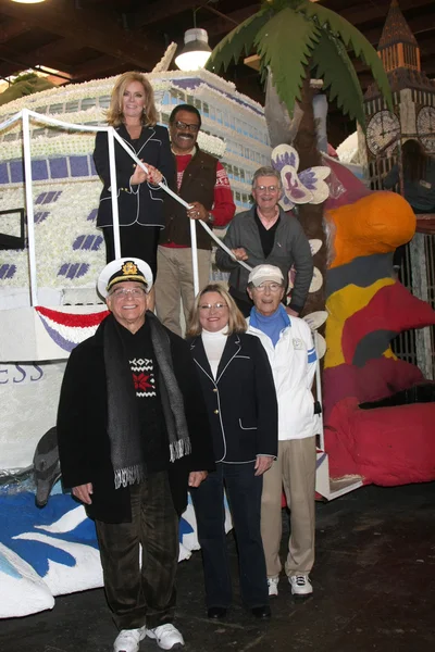 Jill Whelan, Ted Lange, Fred Grandy, Gavin MacLeod, Lauren Tewes, Bernie Kopell — Stock Photo, Image