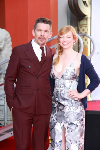 Ethan Hawke, Sarah Snook — Stock Photo, Image