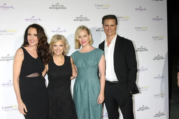 Andie Macdowell, Teryl Rothery, Sarah Smyth, Dylan Neal — Zdjęcie stockowe