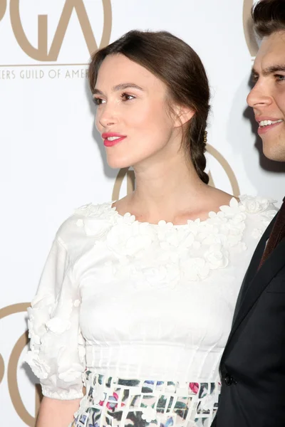 Keira Knightley, James Righton — Zdjęcie stockowe