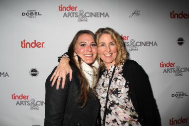 Tara Kromer, Colleen keskin