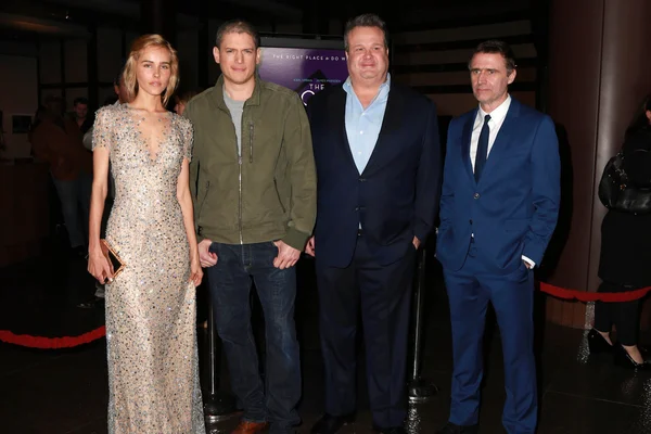 Isabel Lucas, Wentworth Miller, Eric Stonestreet, Erik Van Looy — Stockfoto