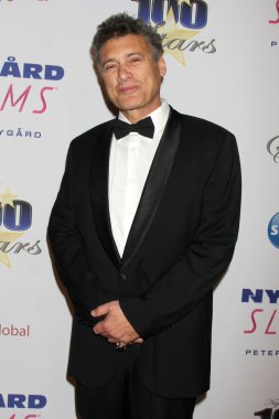 Steven Bauer