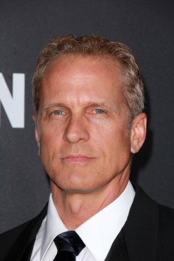 Patrick Fabian